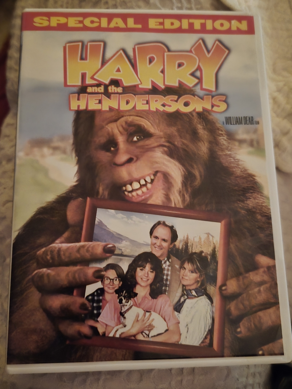 Harry and the Hendersons Special Edition DVD Classic